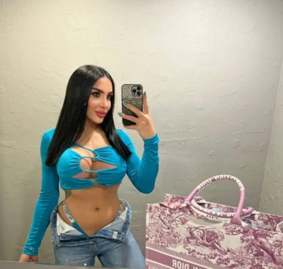 Транссексуалка Афет